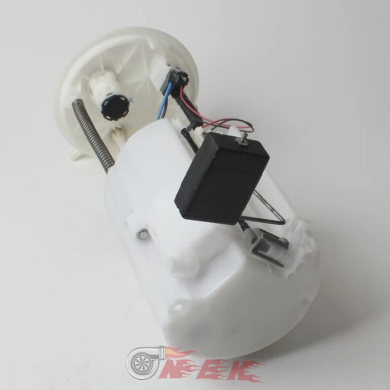 cum-bom-xang-tha-thung-suzuki-apv-carry-pro cum-bom-nhien-lieu-suzuki-apv-carry-pro