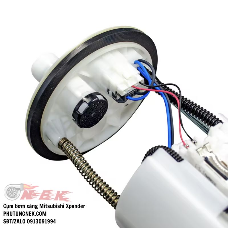 cum-bom-xang-xe-mitsubishi-xpander cum-bom-nhien-lieu-mitsubishi-xpander