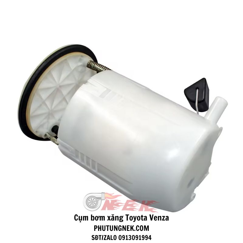 cum-bom-xang-xe-toyota-venza-